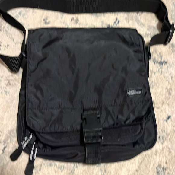 Derek Alexander Black Crossbody Bag with Versatile Design and Durable Material - Picture 4 of 12